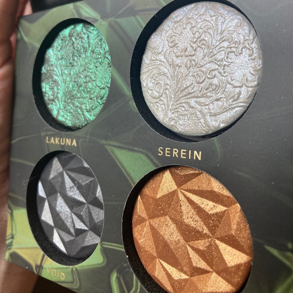 Enchanted mysteries palette Linda Hallberg NEW